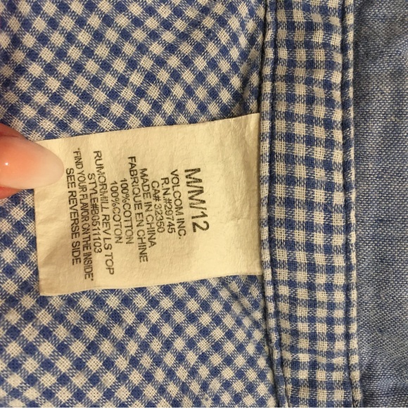 Volcom Blue Denim Cotton long sleeve button up Shirt - Picture 6 of 12